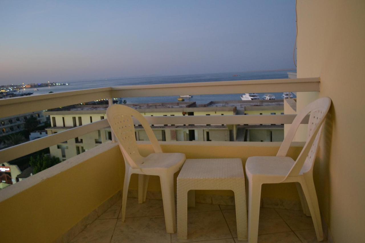 Dexon Roma Hotel Хургада Екстериор снимка
