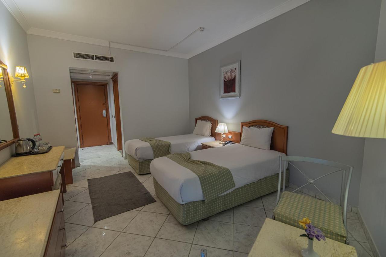 Dexon Roma Hotel Хургада Екстериор снимка