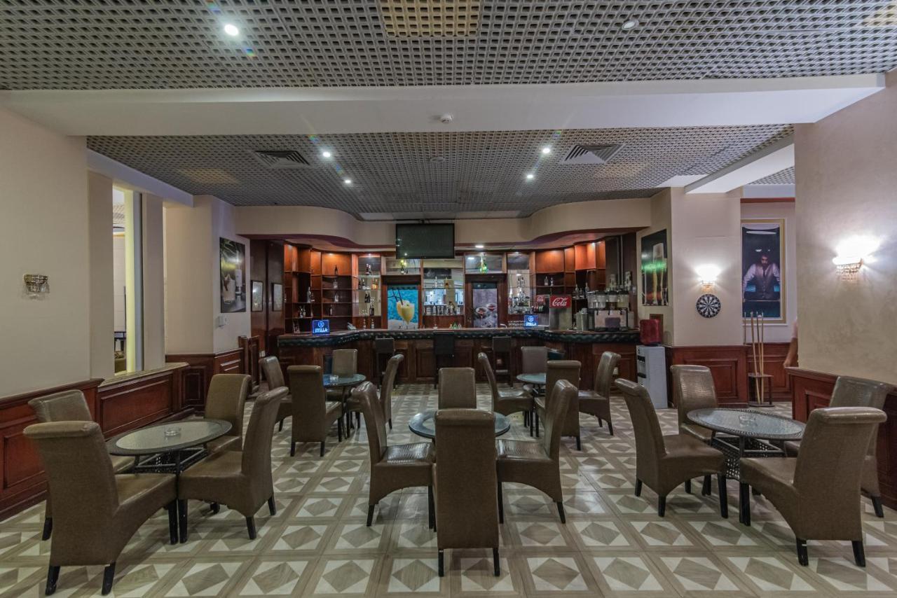 Dexon Roma Hotel Хургада Екстериор снимка